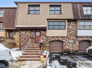 2605 Merrywood Dr, Edison, NJ 08817