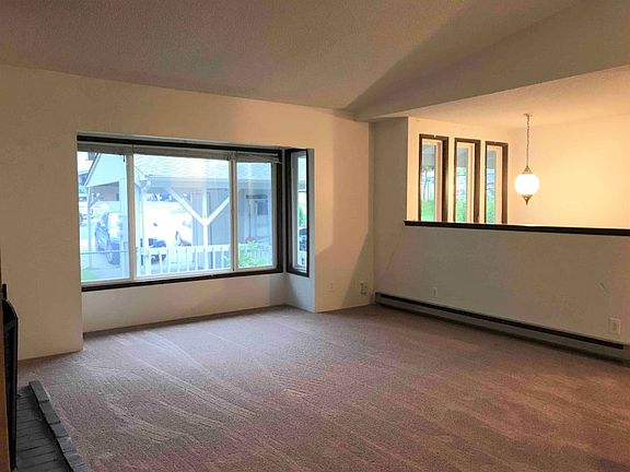 3rd image of 6020 Kenwood Dr APT B