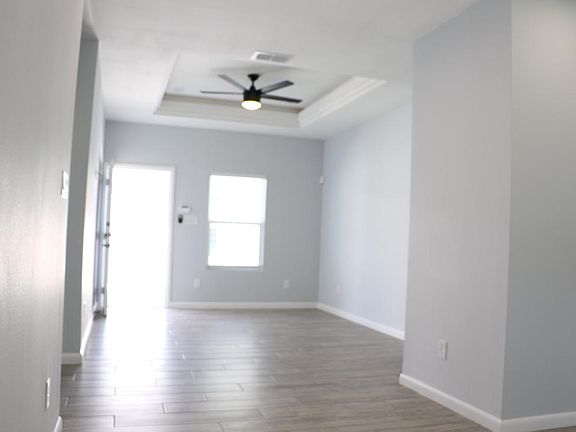 4th image of 11014 N 33rd Ln #4