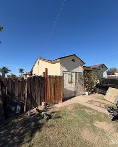 2102 N Kern St, Bakersfield, CA, 93305