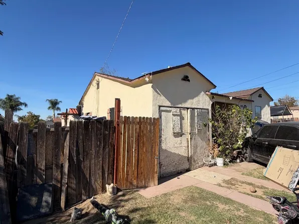 2102 N Kern St, Bakersfield, CA 93305