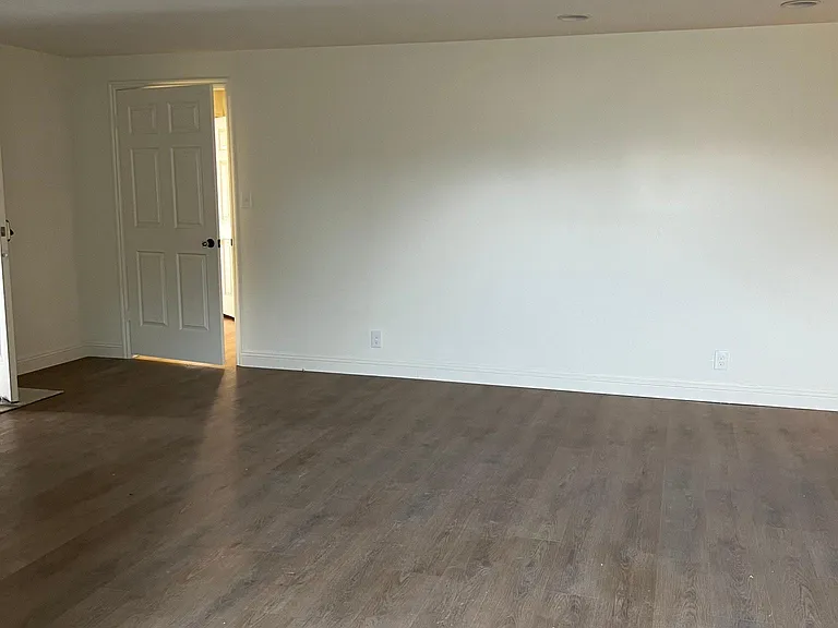 1054 Wesley Powell Dr #2 — Photo 3