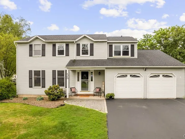 4226 Streamwood Dr, Clay, NY 13041