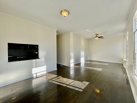 3rd image of 232 W 122nd St APT 5C