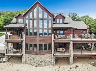 760 Point Seven Rd, Kimberling City, MO 65686