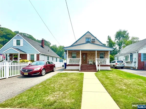 70 Byrne St, Hackensack, NJ 07601