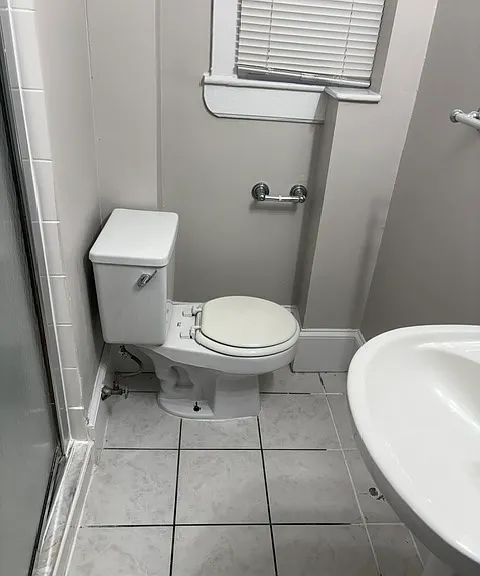 12 Fairfield St #3 — Photo 3