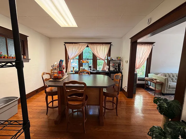 425 Fuller Ave SE — Photo 46