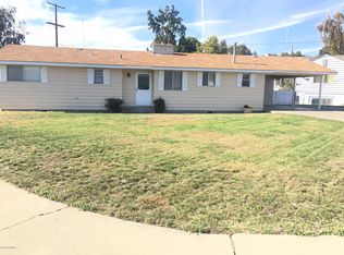 1019 S 4th St, Sunnyside, WA 98944
