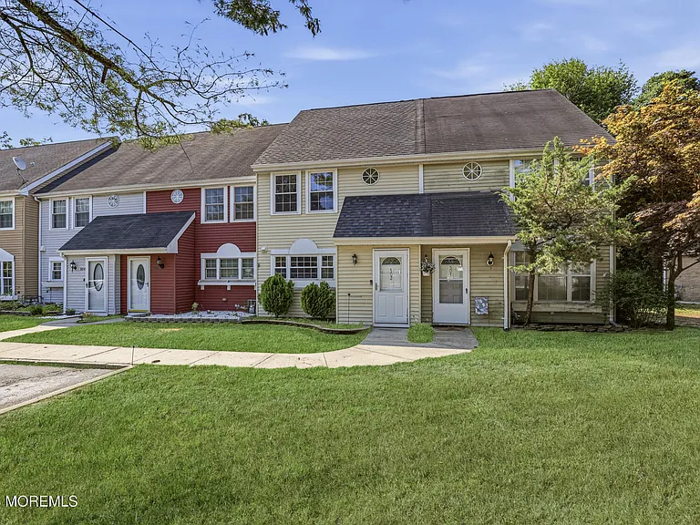 502 May Pink Ct — Photo 1