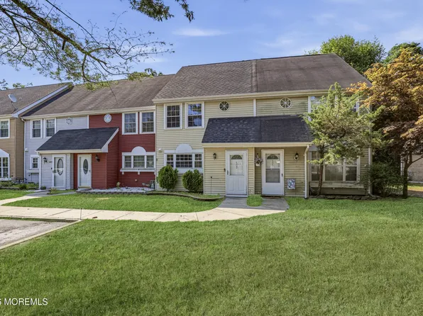 502 May Pink Ct, Tuckerton, NJ 08087