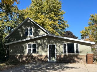 136 Cedar St, Newell, IA 50568