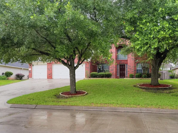 1730 Summergate Dr, Conroe, TX 77304