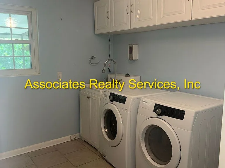 4521 NW 20th Pl — Photo 18
