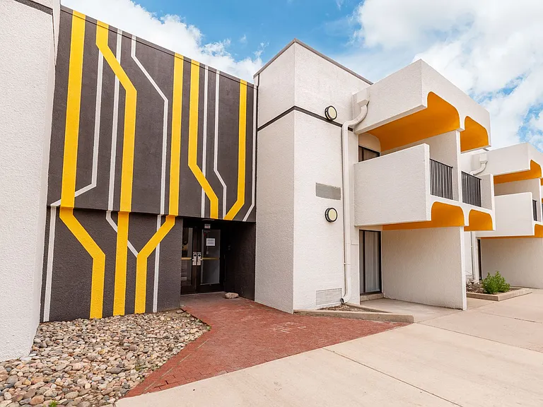 Alta Apartments — Photo 35