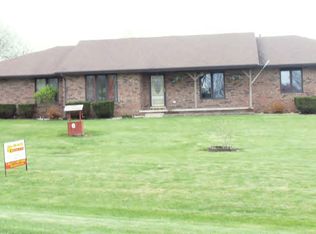 6 Everett Dr, Bismarck, IL 61814