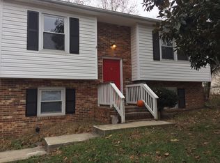 2111 Millgarden Dr, Fredericksburg, VA 22407