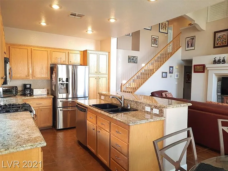 10106 Diving Duck Ave — Photo 3