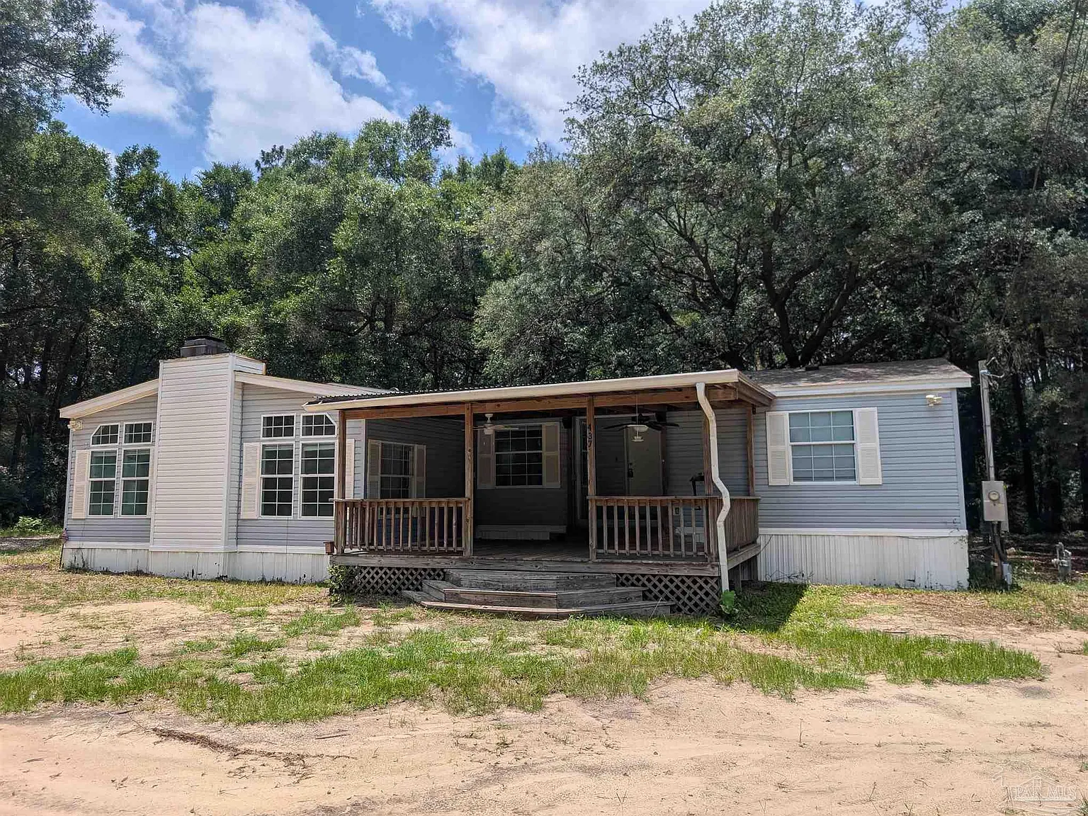 3 bed, 2086 sqft, $2,100 — Photo 2