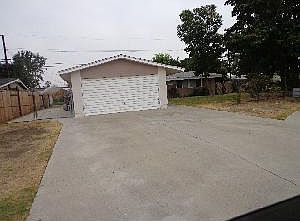 2nd image of 9921 Harriet Ln