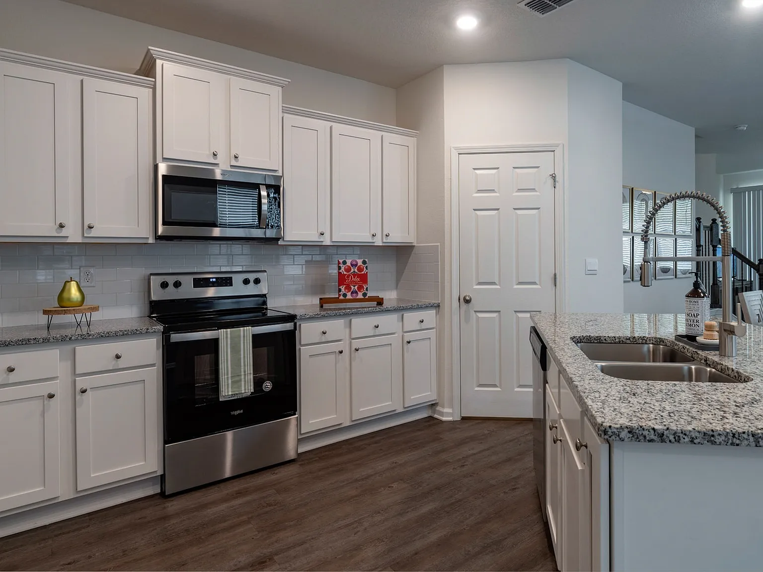 Equinox West Townhomes — Photo 4