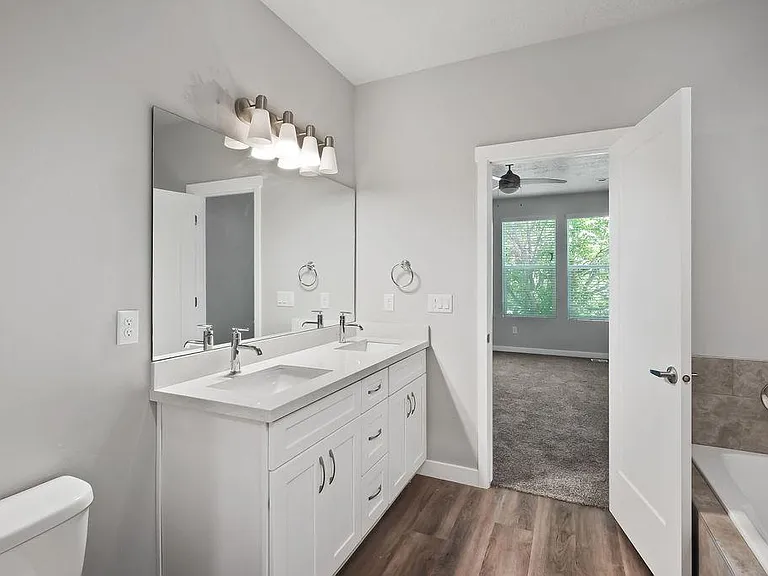 735 E Zekes Ct — Photo 14
