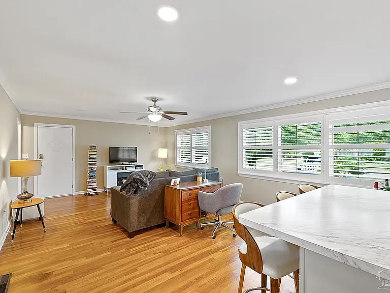 3620 N 12th Ave — Photo 11