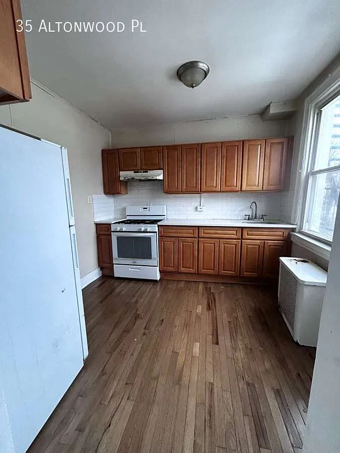 1 bed, $2,200 — Photo 3