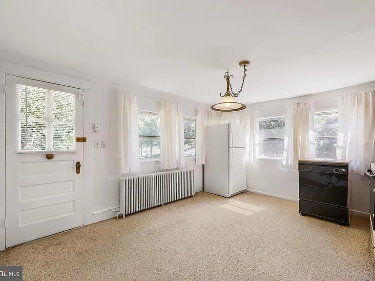 612 Amoss Rd — Photo 15