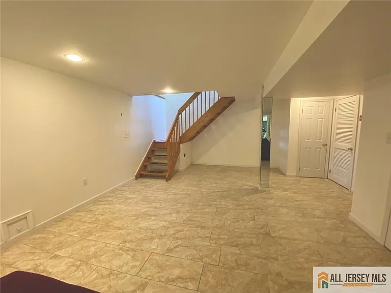 126 Mary Alice Ct — Photo 21