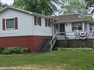 6760 E Palmers Dr, Monticello, IN 47960