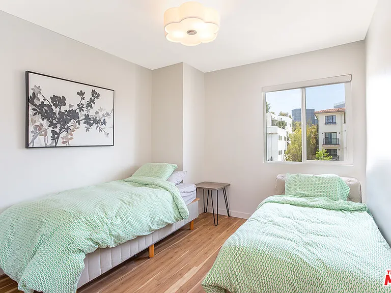 1617 S Beverly Glen Blvd #102 — Photo 13