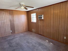 70 Franks Ct