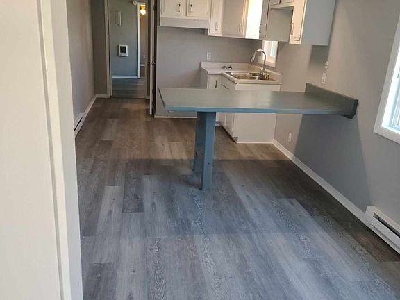 4th image of 202 7th Ave W APT B