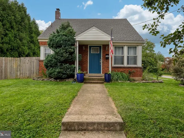 1616 Maple St, New Cumberland, PA 17070