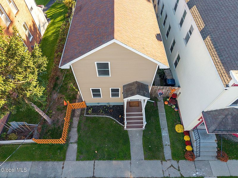 2nd image of 1006 24th Street