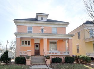 513 E Taylor St APT 1, Bloomington, IL