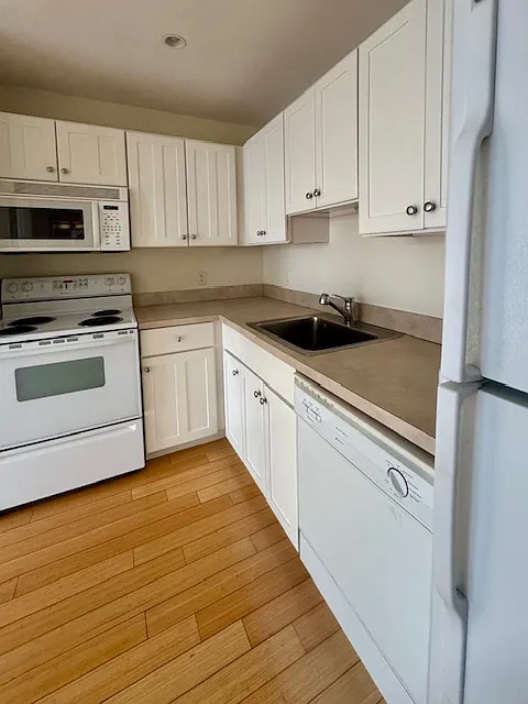 1 bed, $2,800 — Photo 2
