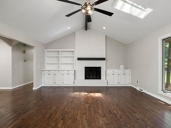 5th image of 4663 S Roubidoux Place