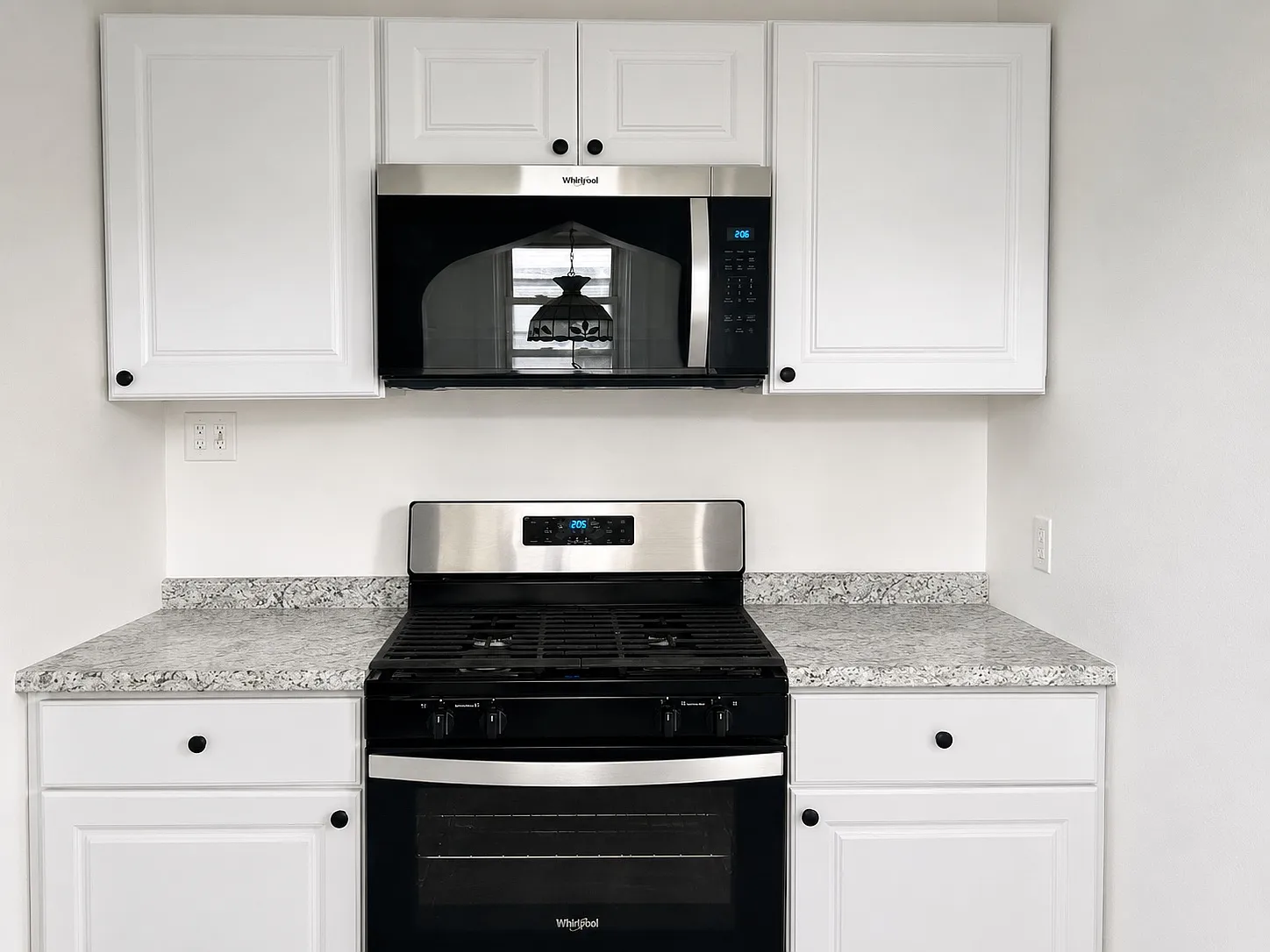 2 bed, 1211 sqft, $1,100 — Photo 2