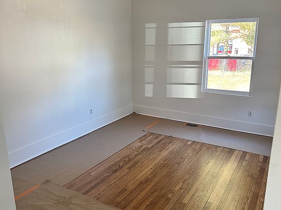 4th image of 2207 Early St