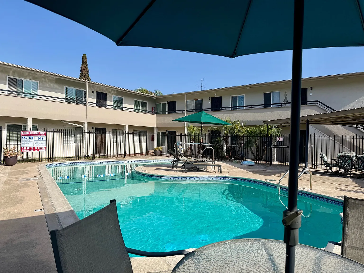 Welcome to the Dailey Court Apartments! — Photo 3