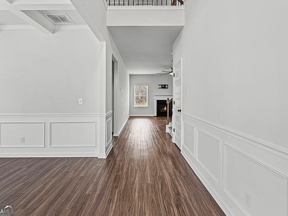 3rd image of 416 Tavistock Ct