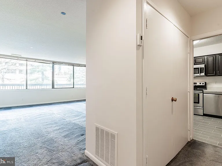 3709 S George Mason Dr #115 — Photo 8
