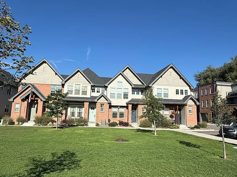 5242 Allison Way #D — Photo 4