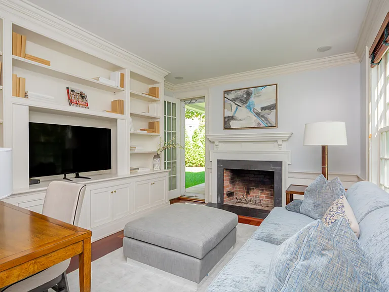 277 Toylsome Ln — Photo 12