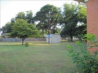 3rd image of 1002 Flicker Dr