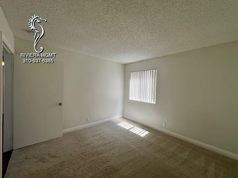 13432 S. Vermont Avenue — Photo 12