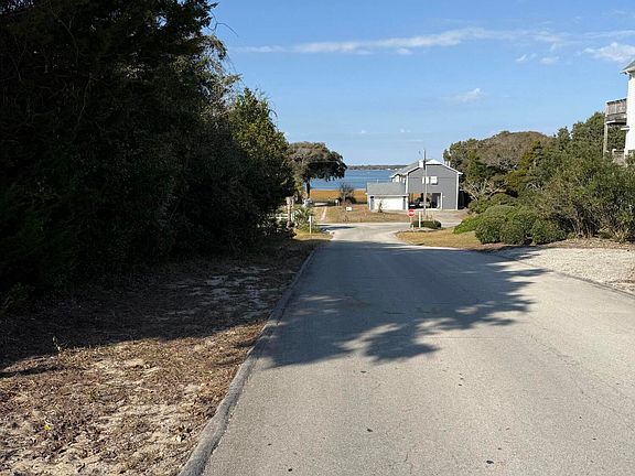 4th image of 5204 Emerald Drive