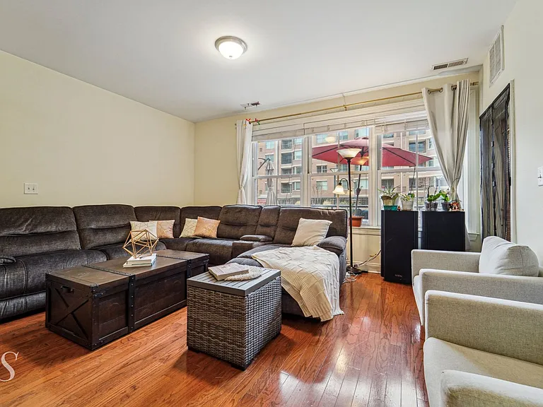 20 Avenue At Port Imperial #113 — Photo 3